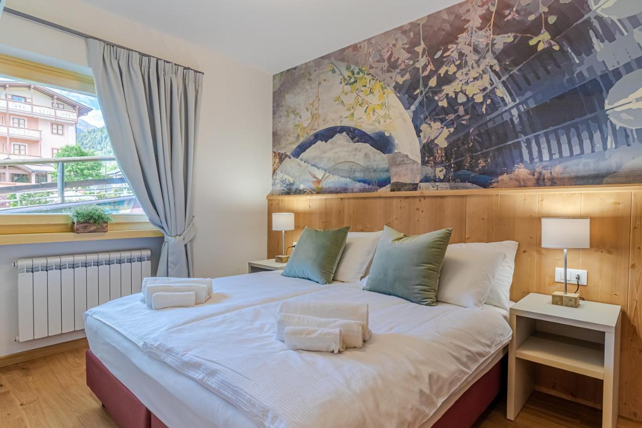 Suite Italy Pinzolo Due Giustino エクステリア 写真