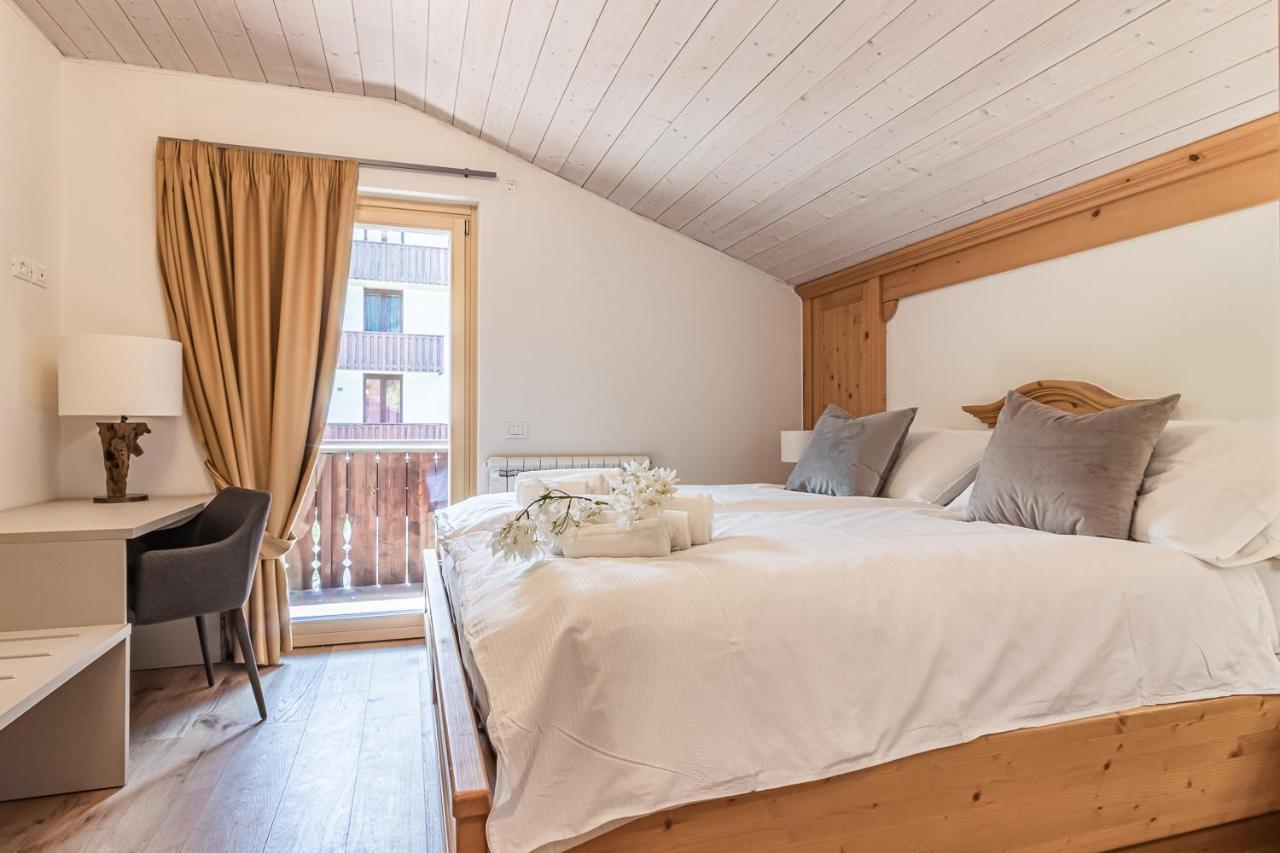 Suite Italy Pinzolo Due Giustino エクステリア 写真