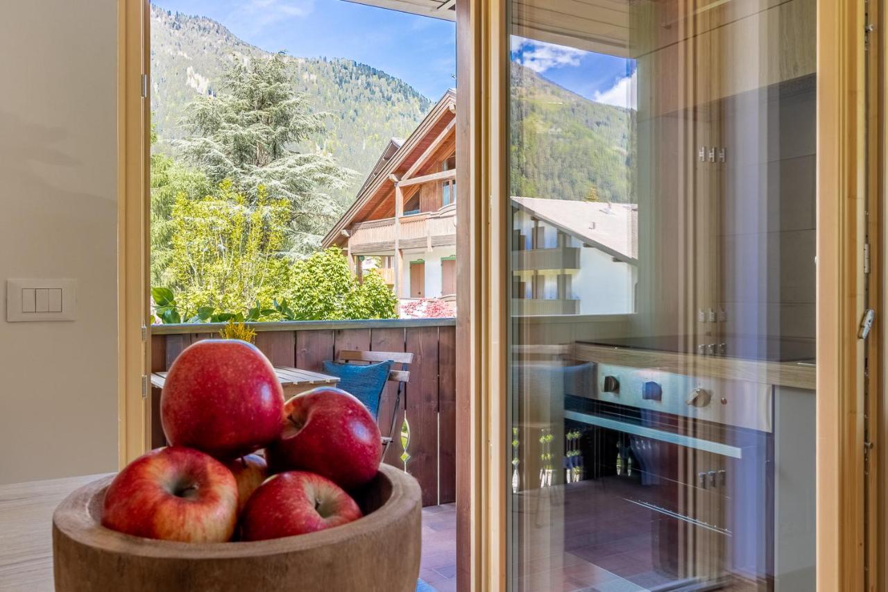 Suite Italy Pinzolo Due Giustino エクステリア 写真