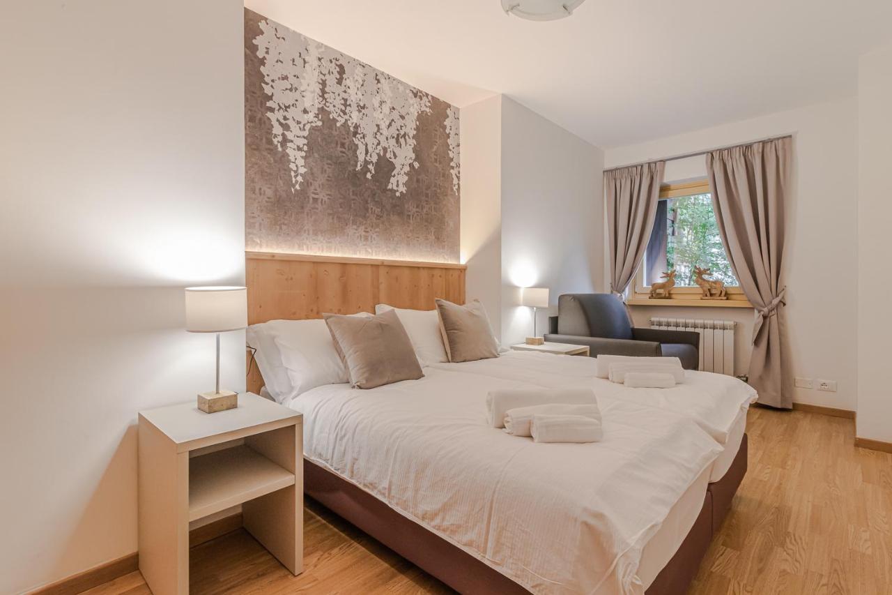 Suite Italy Pinzolo Due Giustino エクステリア 写真