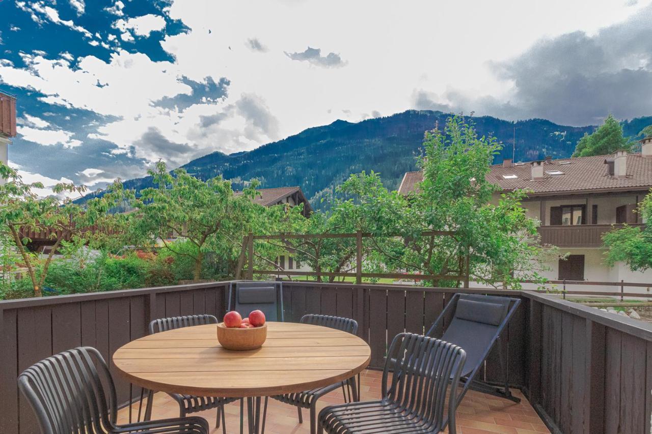 Suite Italy Pinzolo Due Giustino エクステリア 写真